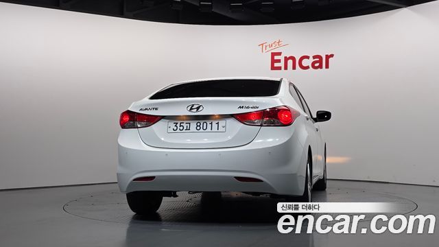 Hyundai AVANTE 2011 — photo 4
