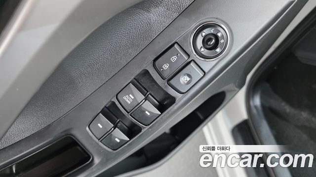 Hyundai AVANTE 2011 — photo 11