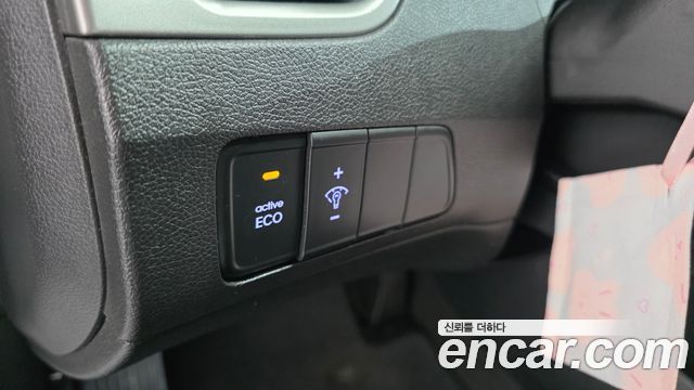 Hyundai AVANTE 2011 — photo 12