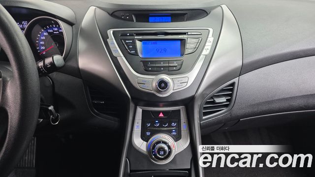 Hyundai AVANTE 2011 — photo 15