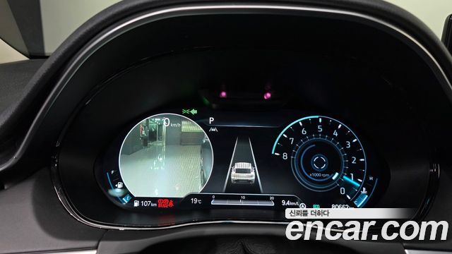 Genesis GV70 2021 — photo 11