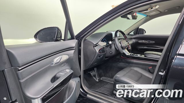 Genesis GV70 2021 — photo 13