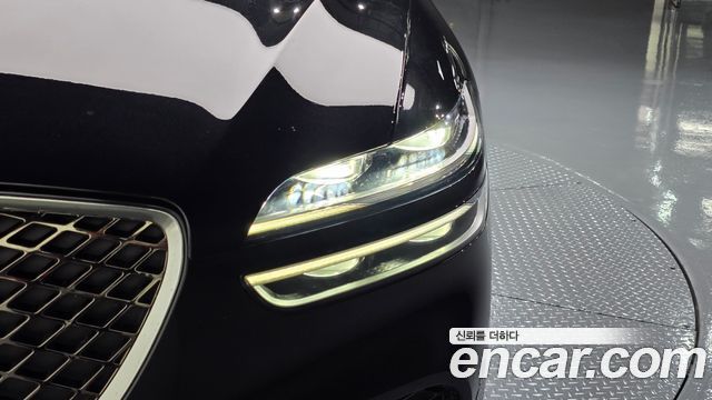 Genesis GV70 2021 — photo 8