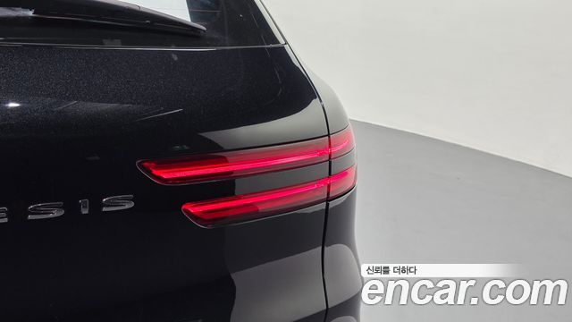 Genesis GV70 2021 — photo 9