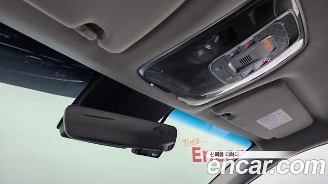 Genesis GV70 2021 — photo 31