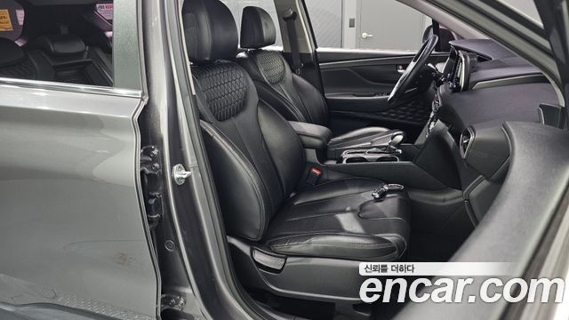 Hyundai Santafe 2019 — photo 12