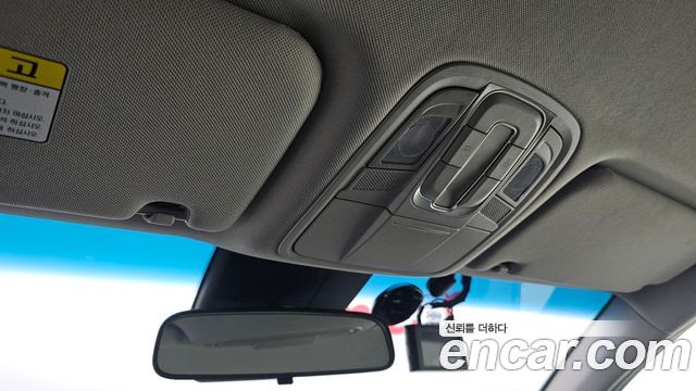 Hyundai Santafe 2019 — photo 18
