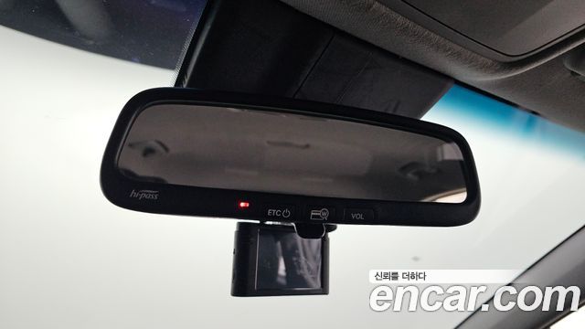 Hyundai Kona 2018 — photo 28