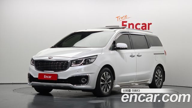 Kia Canival 2016 — photo 1