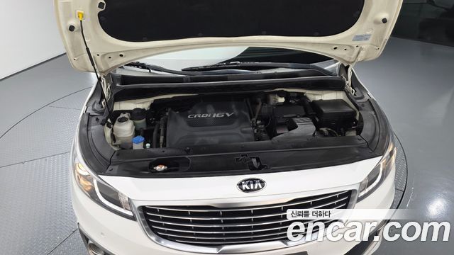 Kia Canival 2016 — photo 6