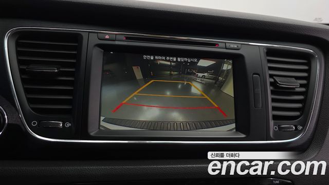 Kia Canival 2016 — photo 22