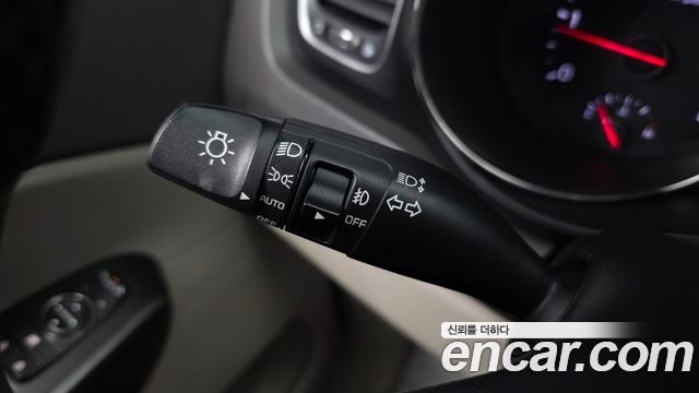 Kia Canival 2016 — photo 26