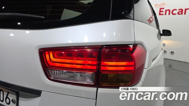 Kia Canival 2016 — photo 9