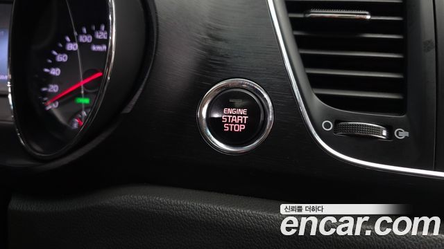 Kia Canival 2016 — photo 29