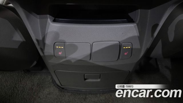 Kia Canival 2016 — photo 30