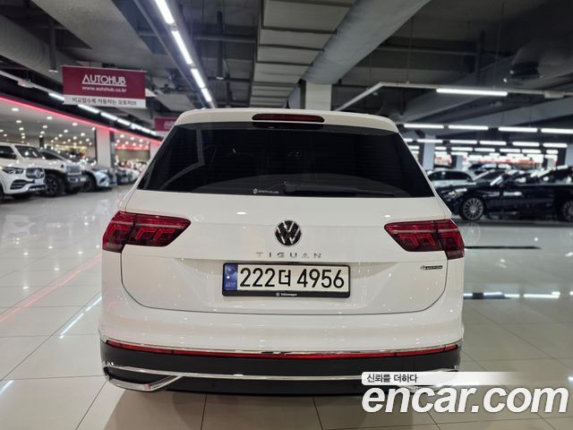Volkswagen Tiguan 2023 — photo 5