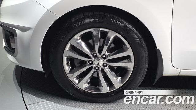 Kia Canival 2016 — photo 5