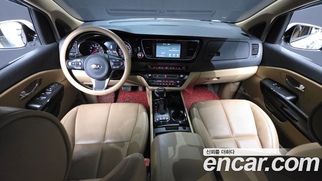 Kia Canival 2016 — photo 7