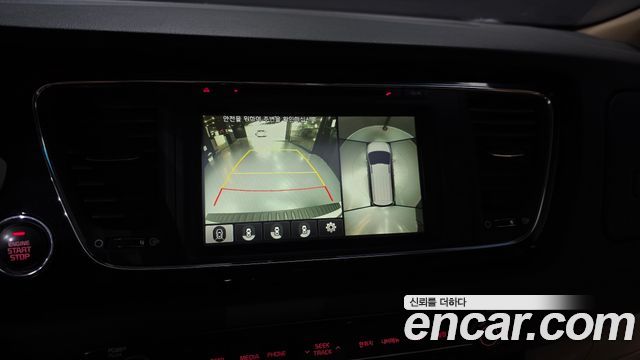 Kia Canival 2016 — photo 15