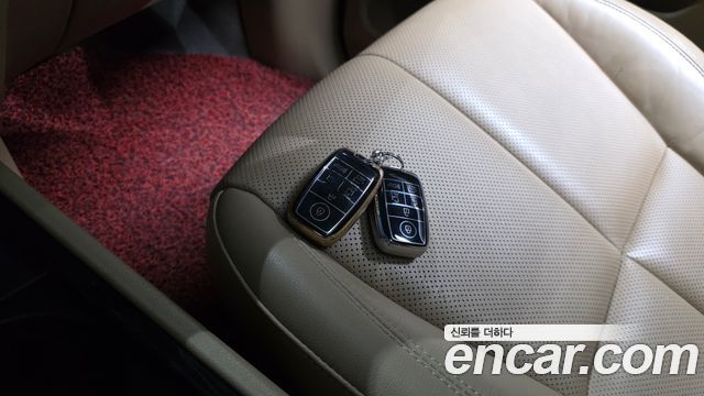 Kia Canival 2016 — photo 17