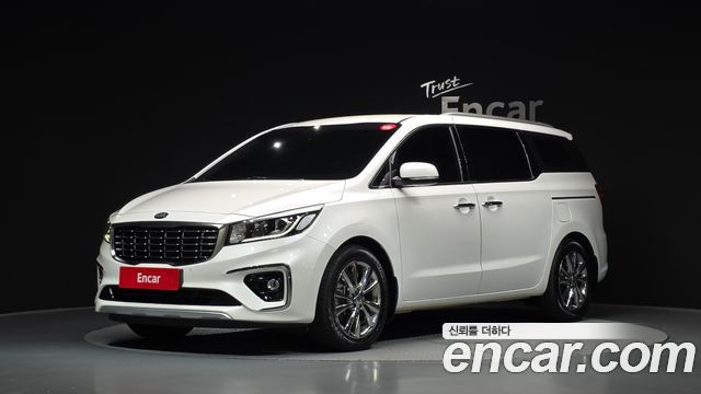 Kia Canival 2019 — photo 1