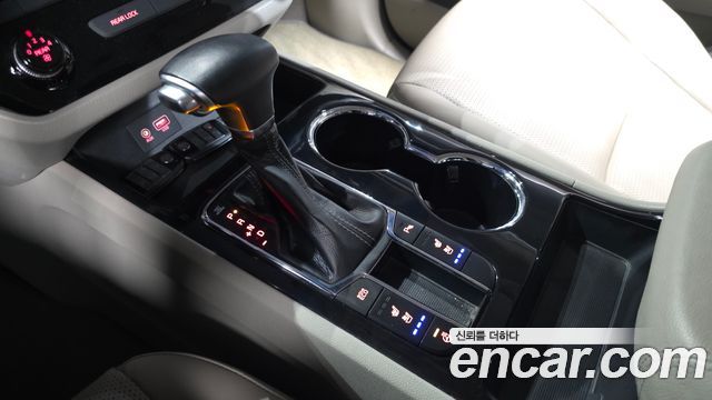 Kia Canival 2019 — photo 12
