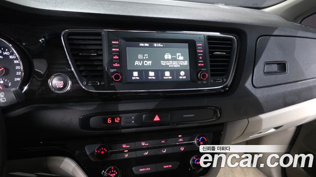 Kia Canival 2019 — photo 20