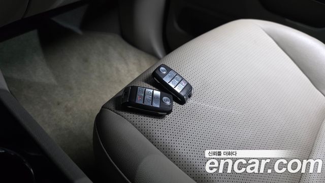 Kia Canival 2019 — photo 23