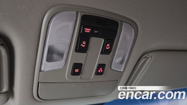 Kia Canival 2019 — photo 27