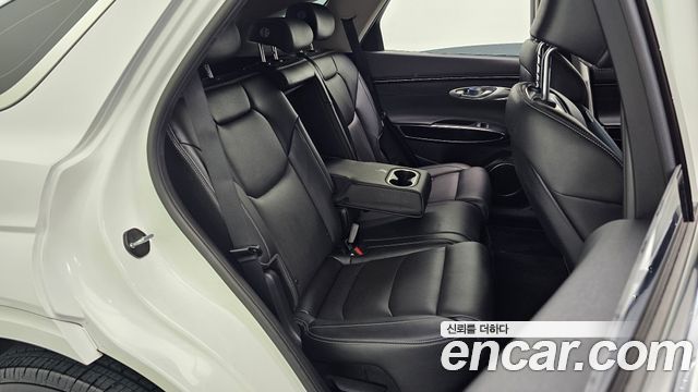 Genesis GV70 2024 — photo 17