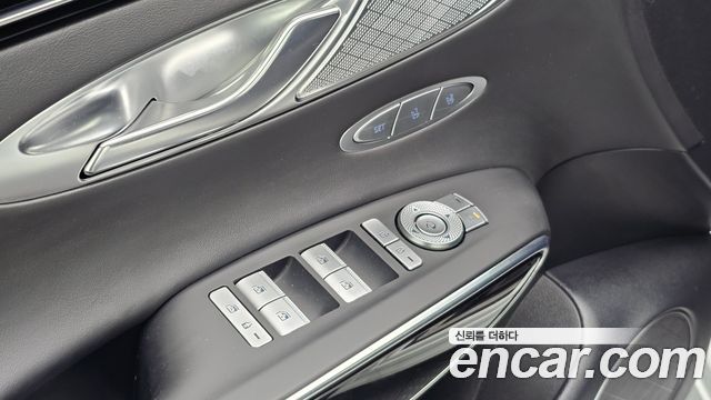 Genesis GV70 2024 — photo 23