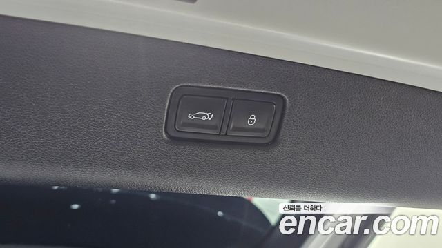 Genesis GV70 2024 — photo 28
