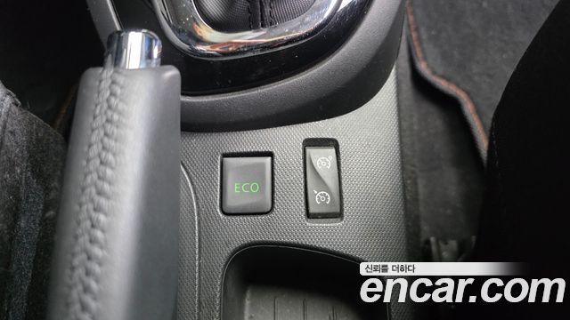 Renault Korea QM3 2015 — photo 19