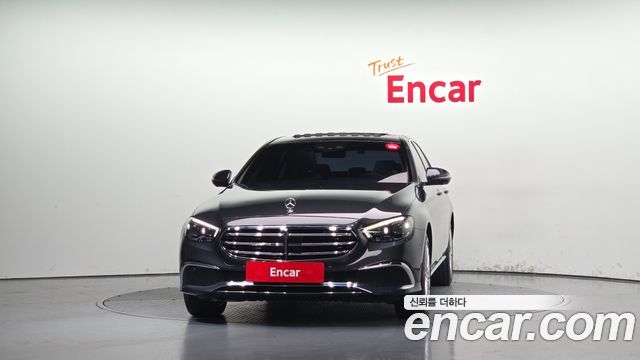 Mercedes-Benz E-Class 2021 — photo 3