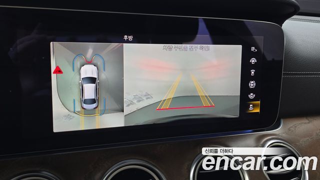 Mercedes-Benz E-Class 2021 — photo 21