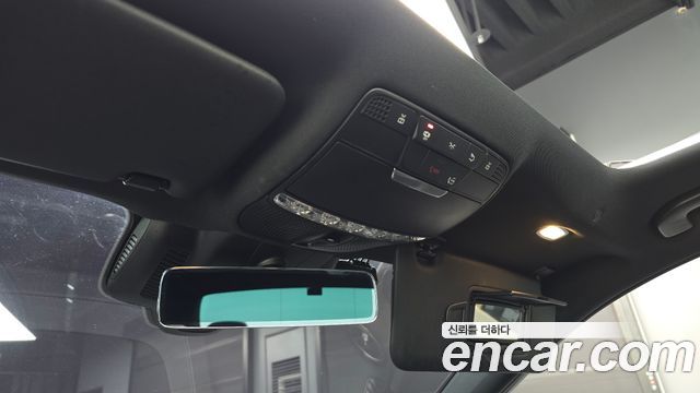 Mercedes-Benz E-Class 2021 — photo 28