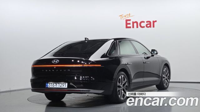 Hyundai Grandeur 2023 — photo 2