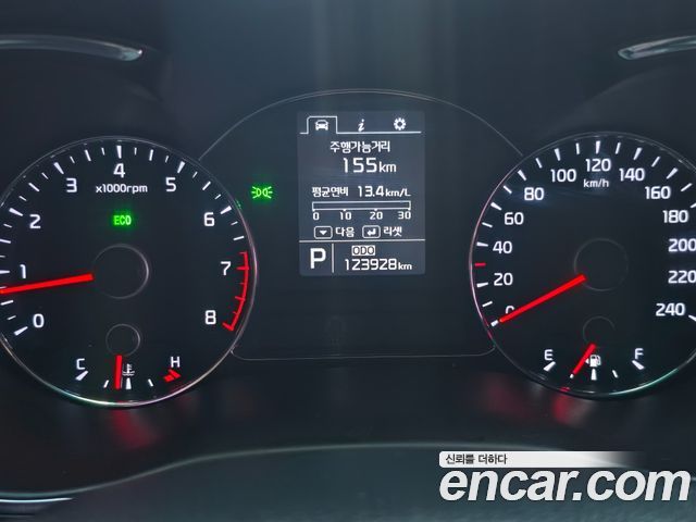 Kia K3 2015 — photo 10
