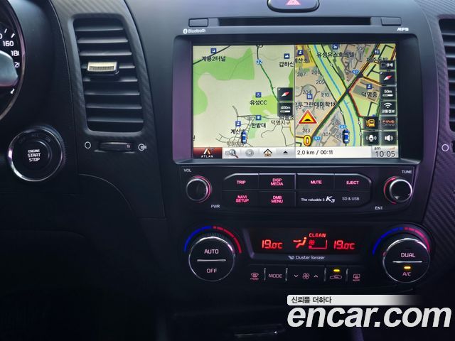 Kia K3 2015 — photo 13