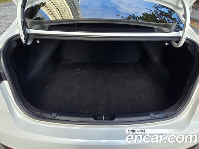 Kia K3 2015 — photo 18