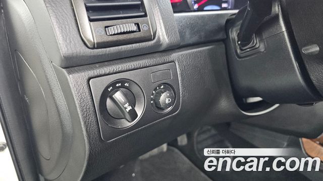 KG Mobility Rexton 2016 — photo 32