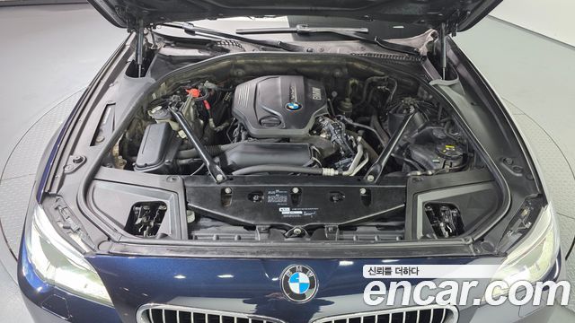 BMW 5-Series 2016 — photo 6