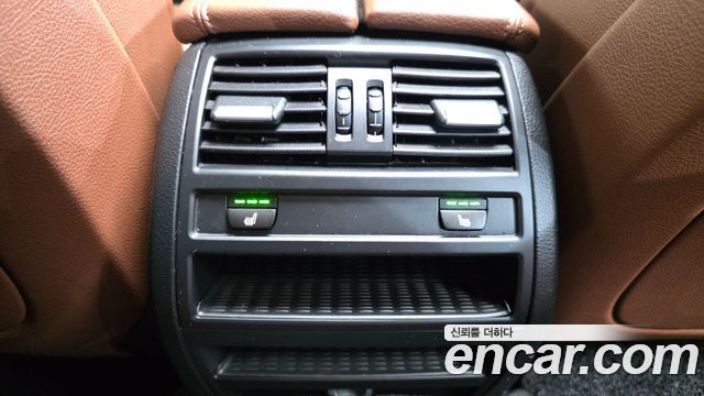 BMW 5-Series 2016 — photo 19