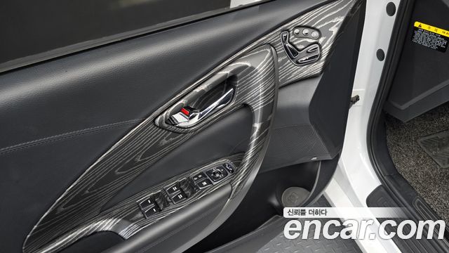 Hyundai Grandeur 2017 — photo 24
