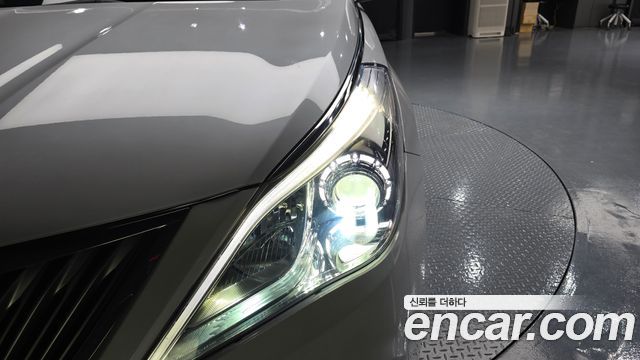 Hyundai Grandeur 2017 — photo 8