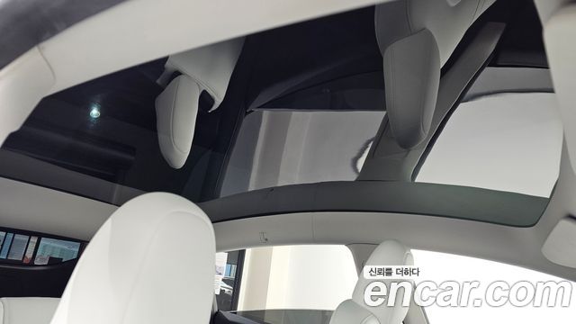 Tesla Model Y 2024 — photo 19
