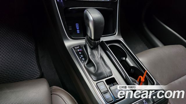 Hyundai Grandeur 2018 — photo 12