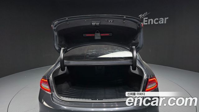 Hyundai Grandeur 2018 — photo 26