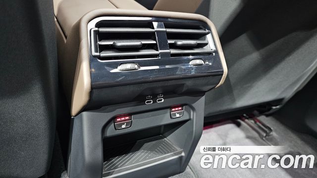 BMW 5-Series 2026 — photo 33