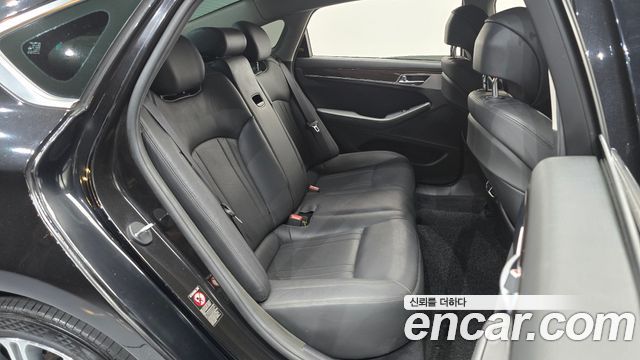 Genesis G80 2019 — photo 17